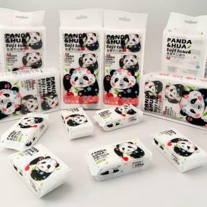 Grandpa Tan carries 8 bags and 8 outdoor portable mini packs